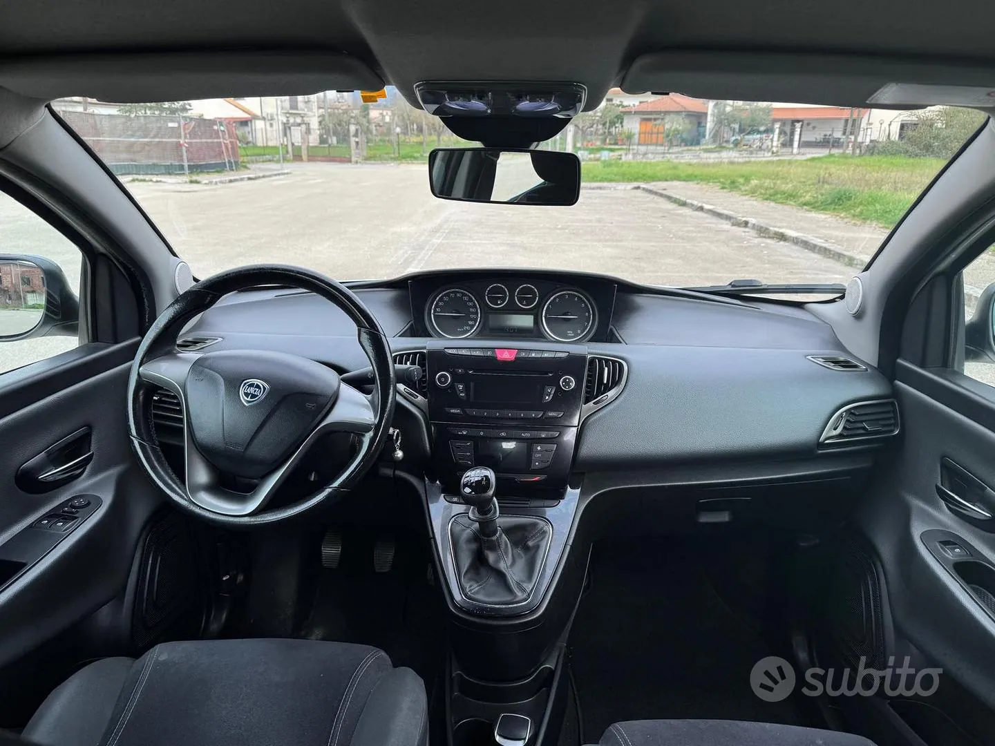 Lancia Ypsilon 2012 photo 4
