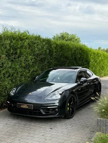 Porsche Panamera 2021 photo 2