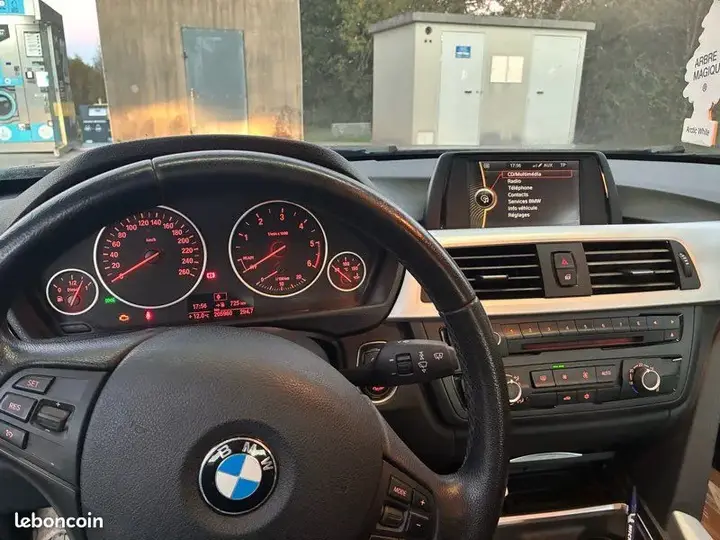 BMW Série 3 2013 photo 3