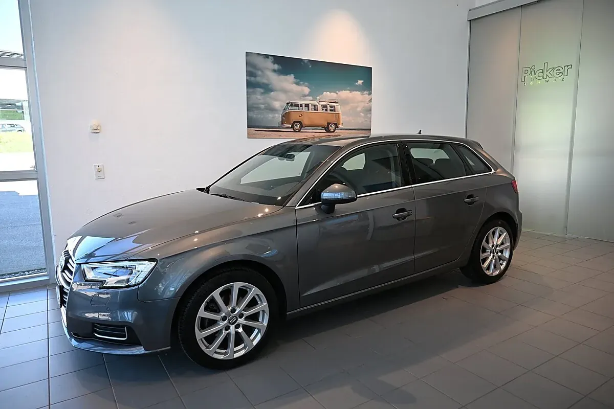 Audi A3 2018 photo 2