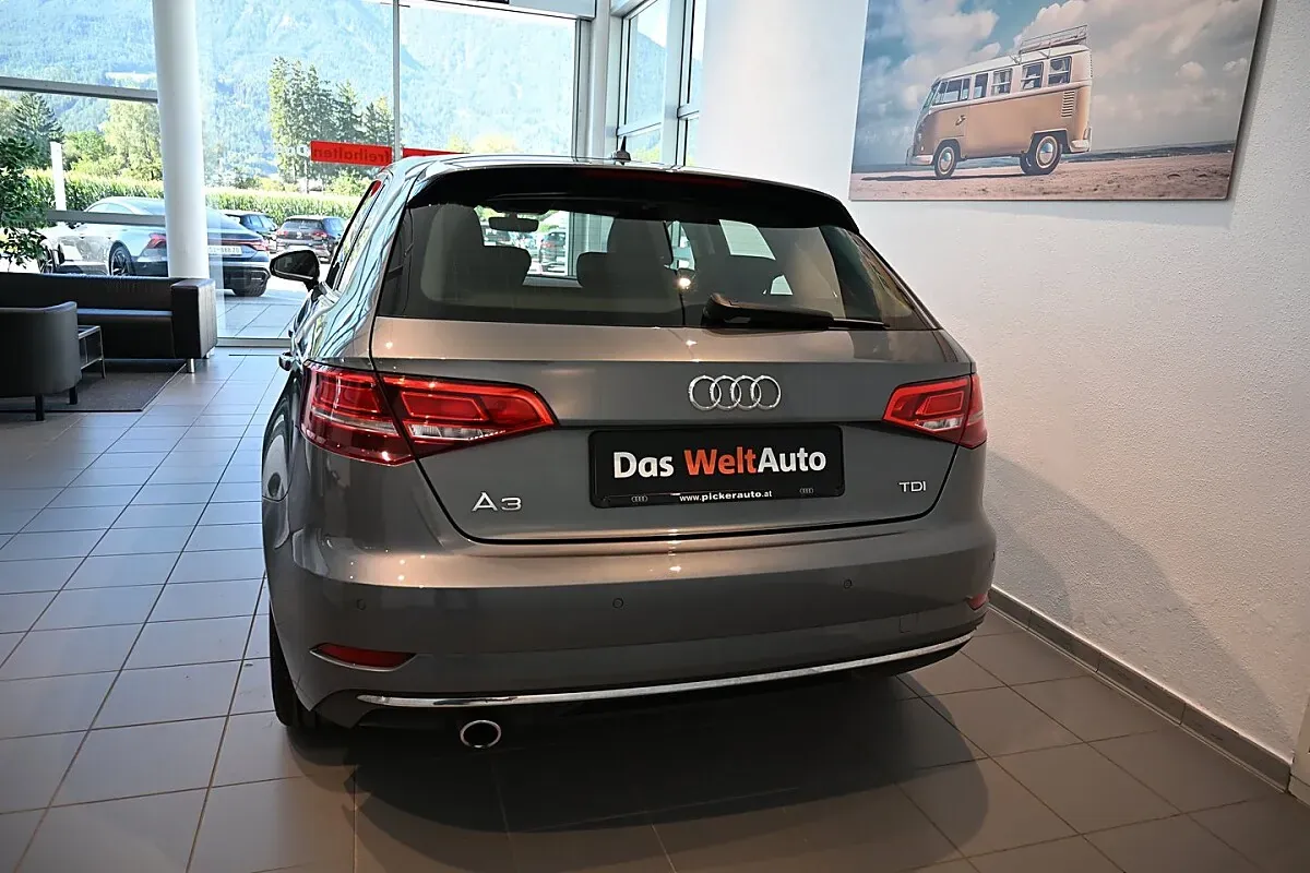 Audi A3 2018 photo 3