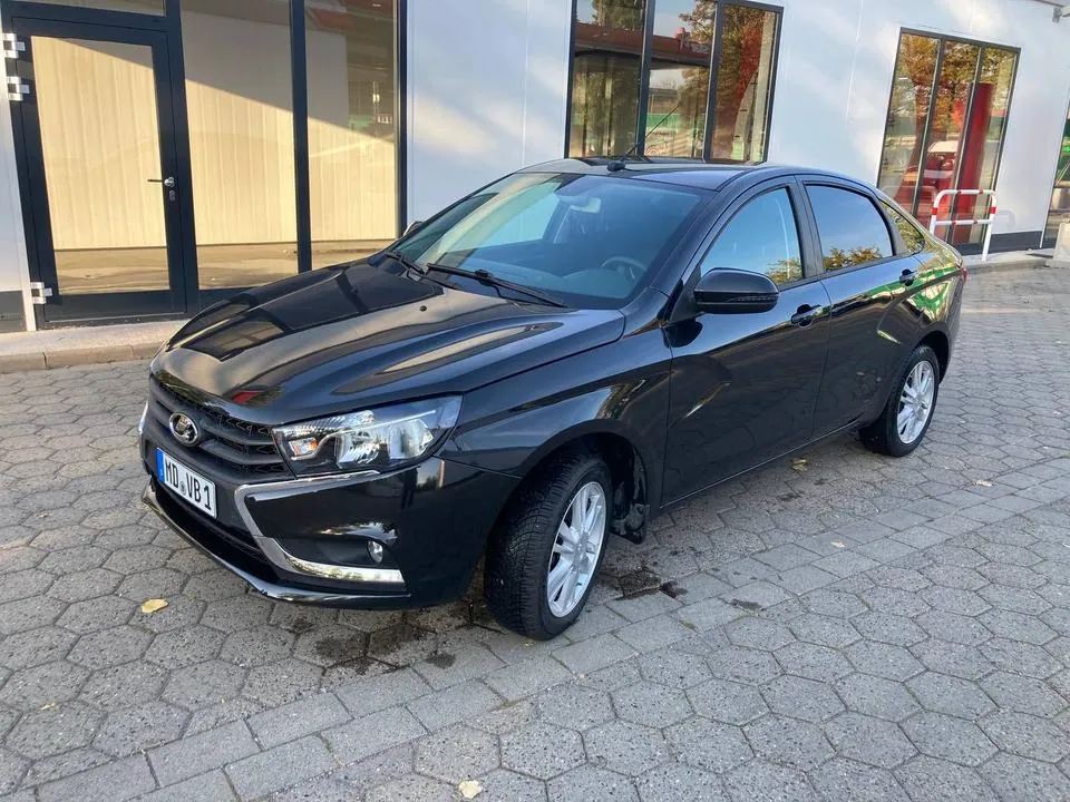 Lada Vesta