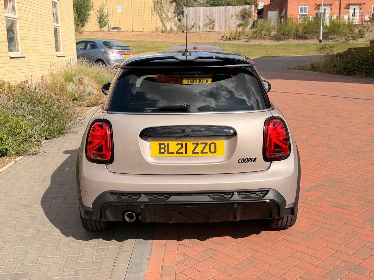 Mini Hatch 2021 photo 4