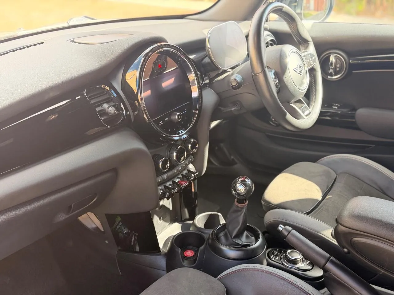Mini Hatch 2021 photo 5