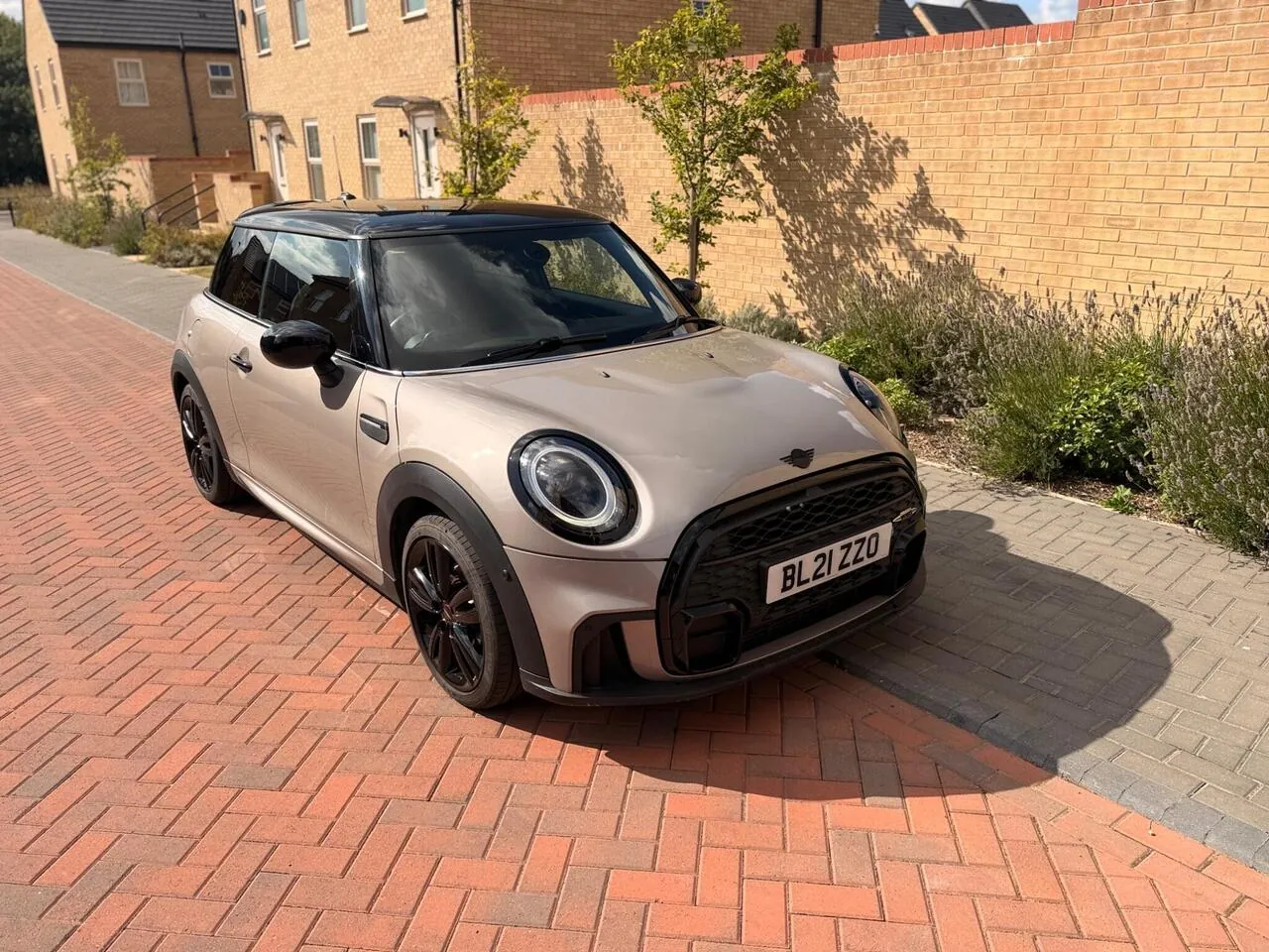 Mini Hatch 2021 photo 2