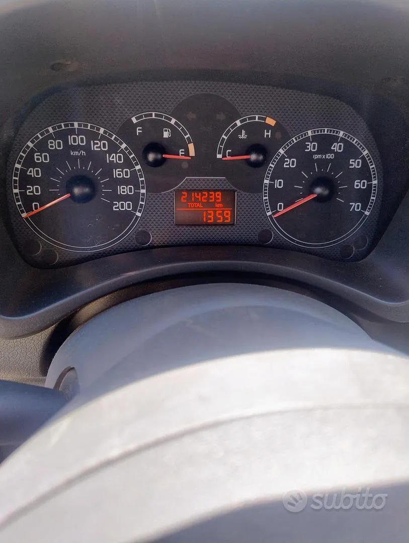 Fiat Panda 2007 photo 4