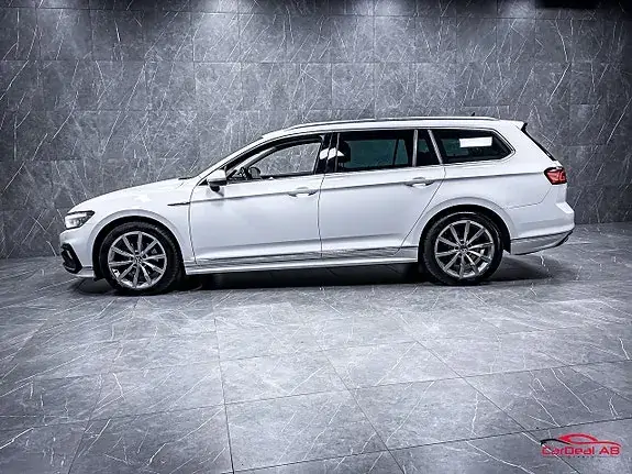 Volkswagen Passat 2022 photo 4