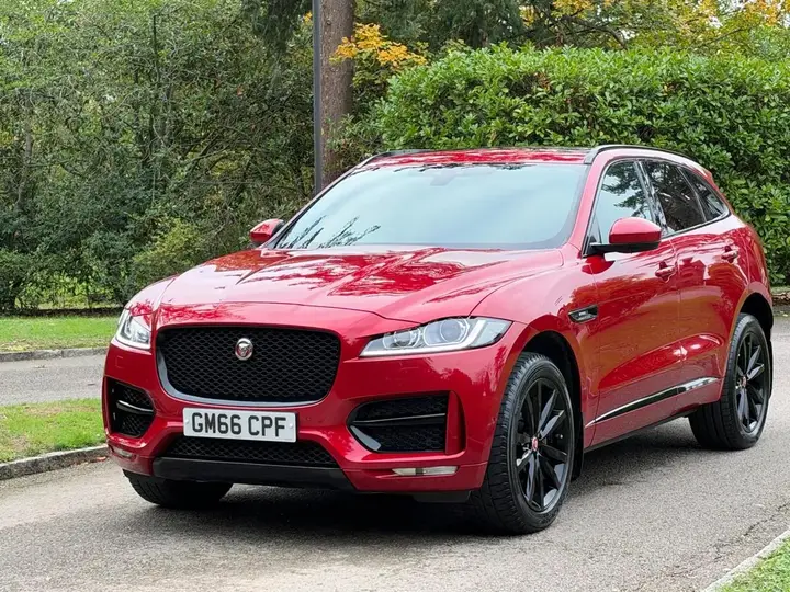 Jaguar F-Pace