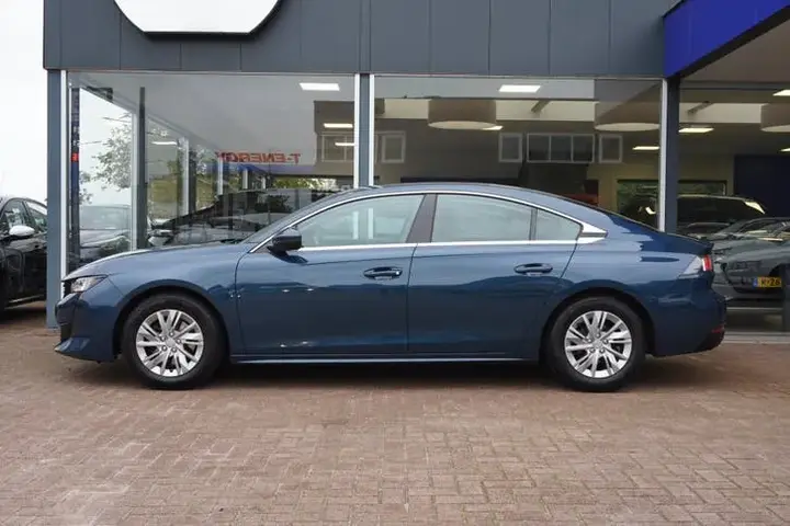 Peugeot 508 2021 photo 2