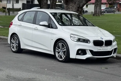 BMW 225I