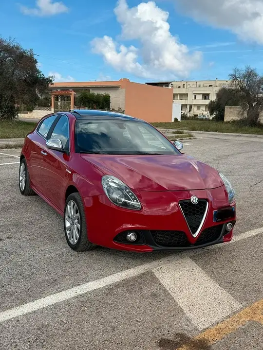 Alfa Romeo Giulietta 2015 photo 2