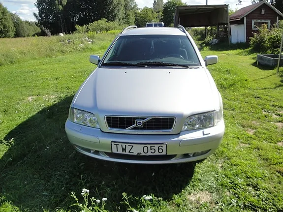 Volvo V40 2003 photo 4