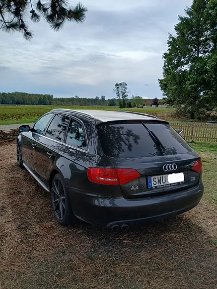 Audi A4 2011 photo 4