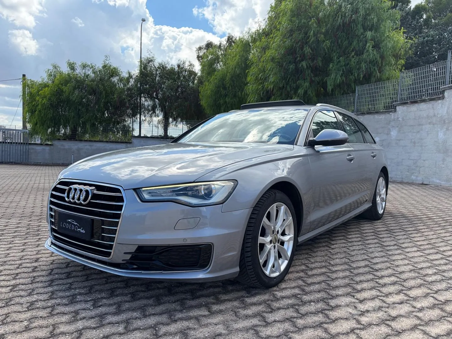 Audi A6 2015 photo 3