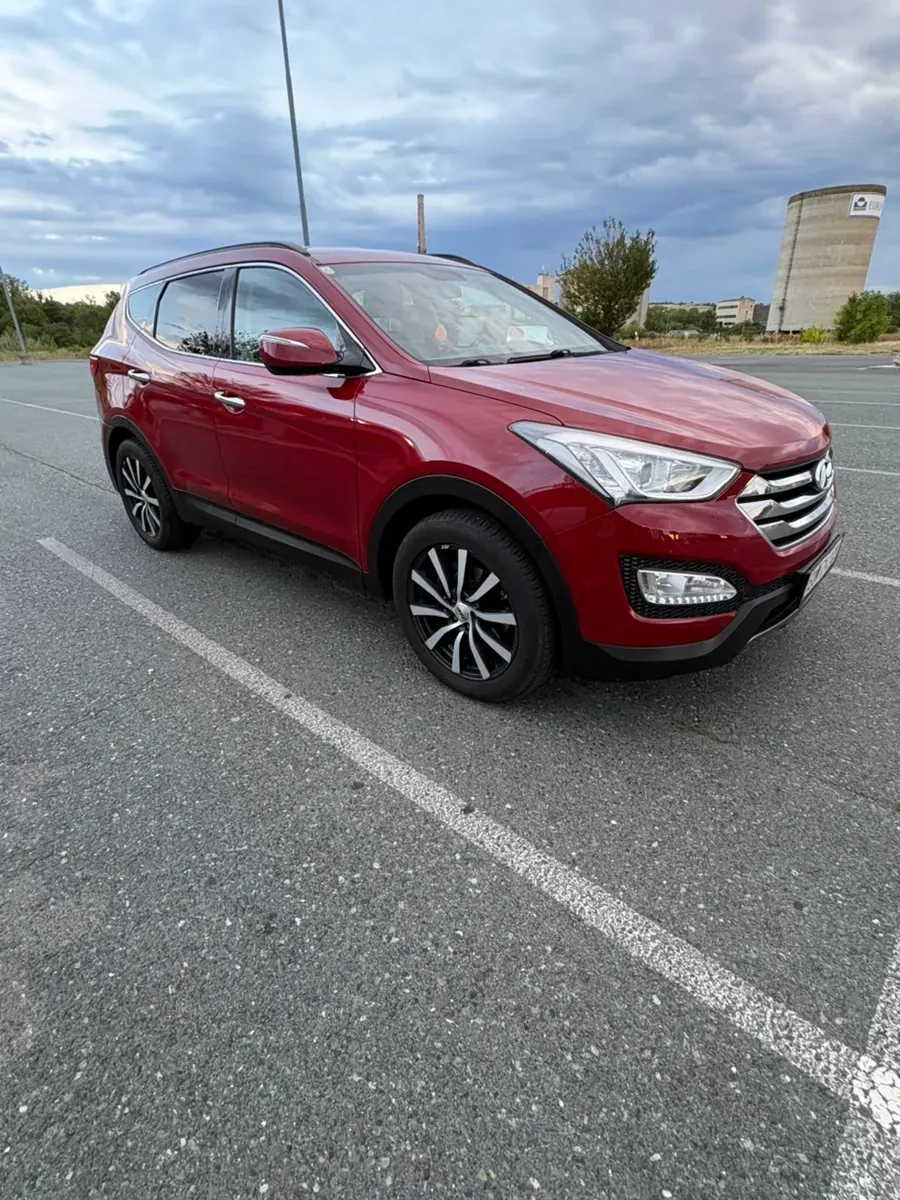 Hyundai Santa Fe 2014 photo 2