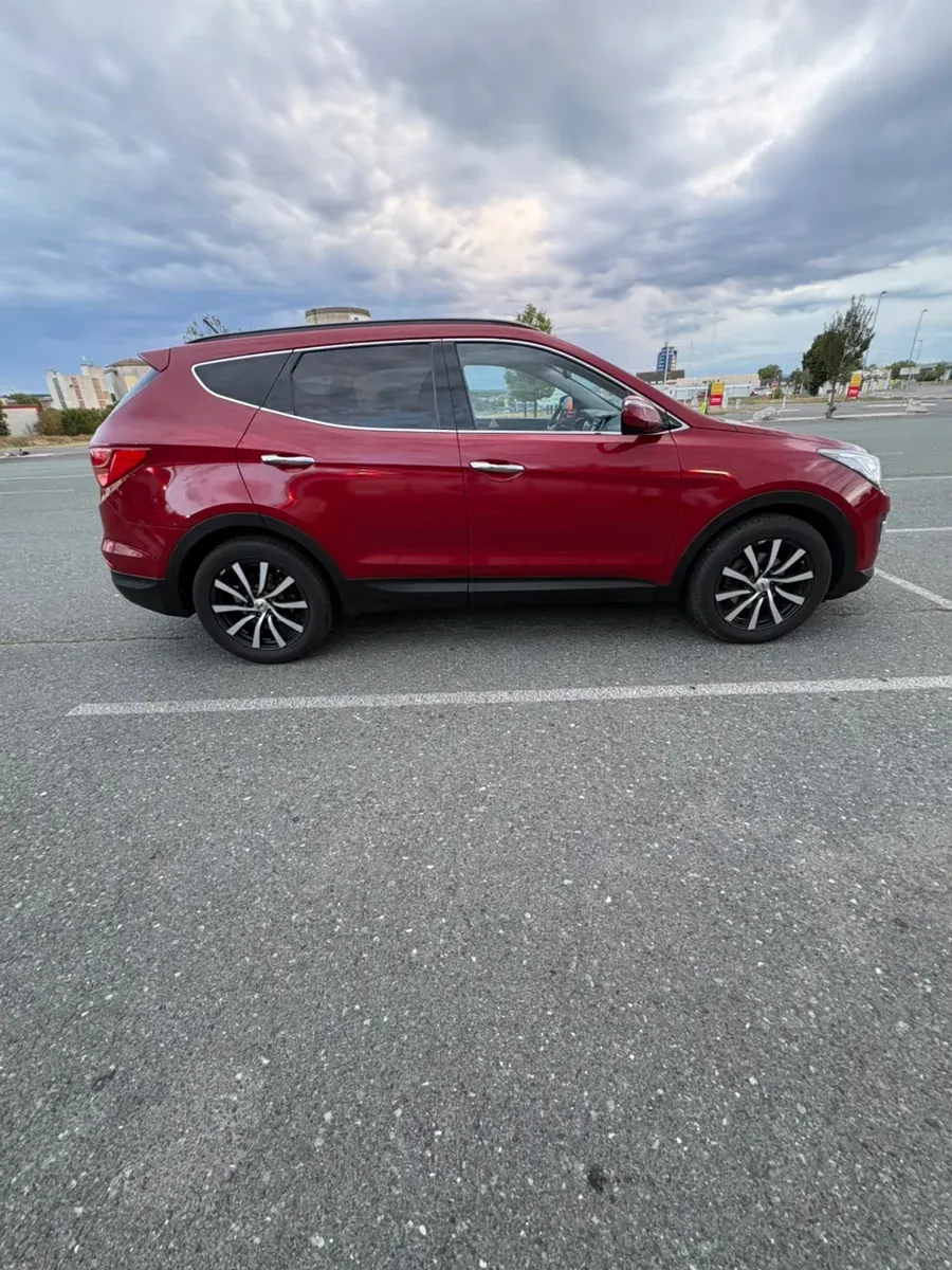Hyundai Santa Fe 2014 photo 3