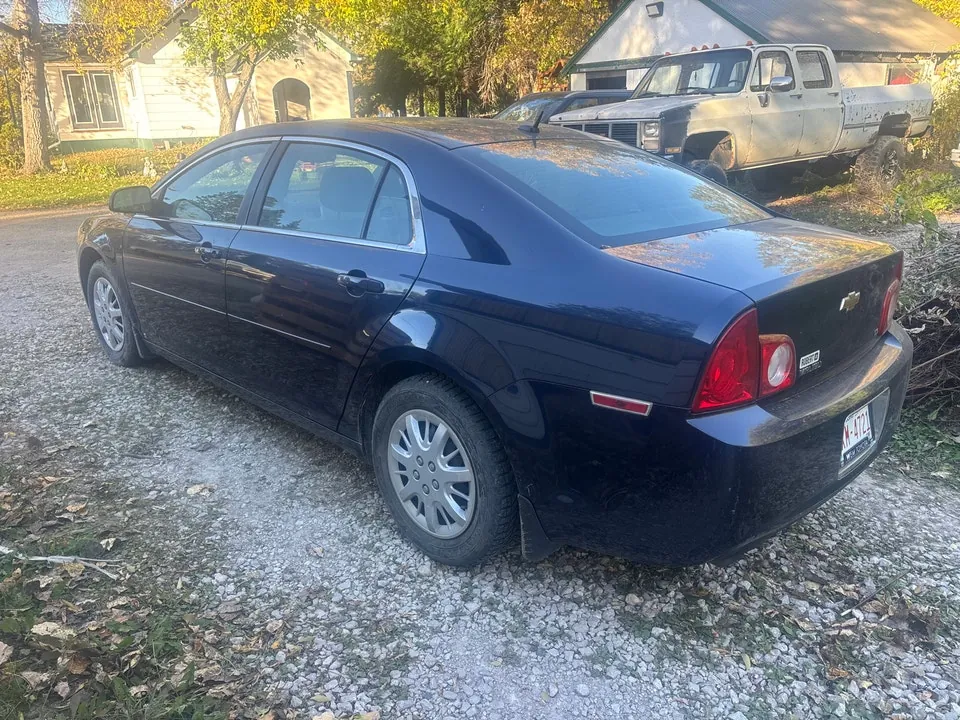 Chevrolet Malibu 2009 photo 4