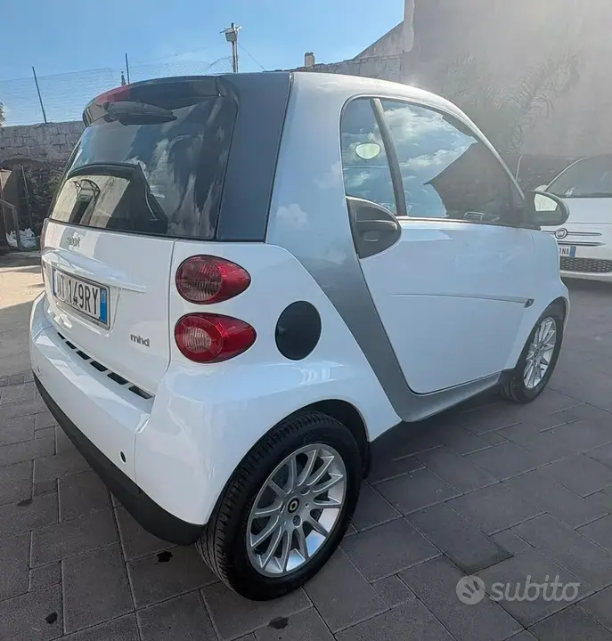 Smart Fortwo 2009 photo 3
