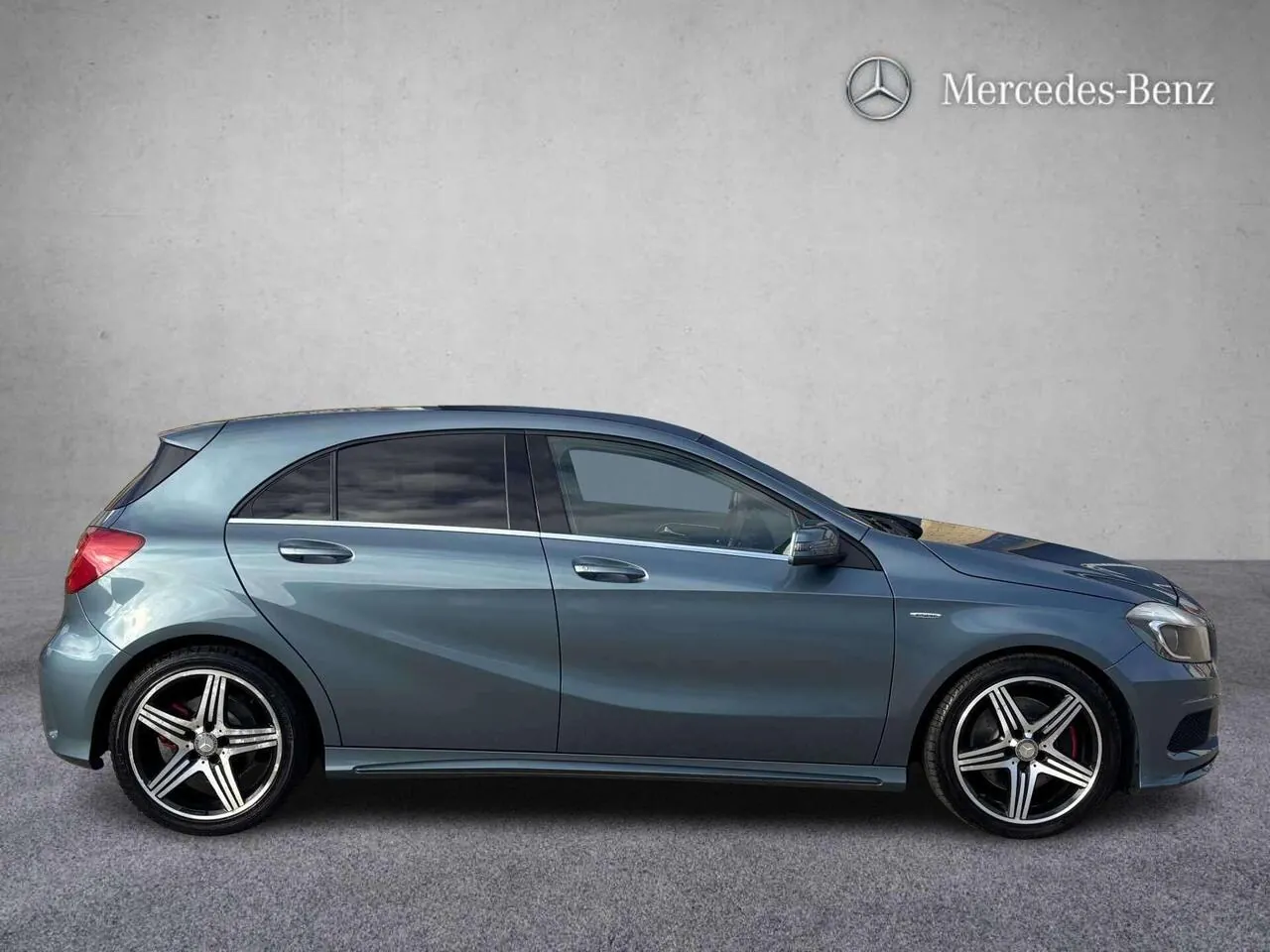 Mercedes-Benz A-Class 2014 photo 3