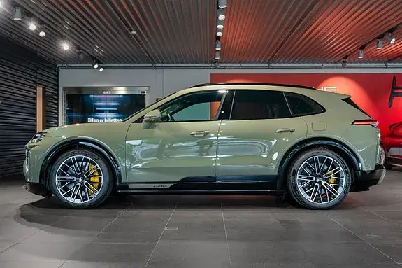 Porsche Cayenne 2026 photo 2