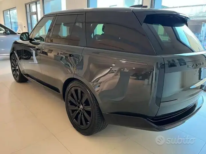 Land Rover Range Rover 2026 photo 4