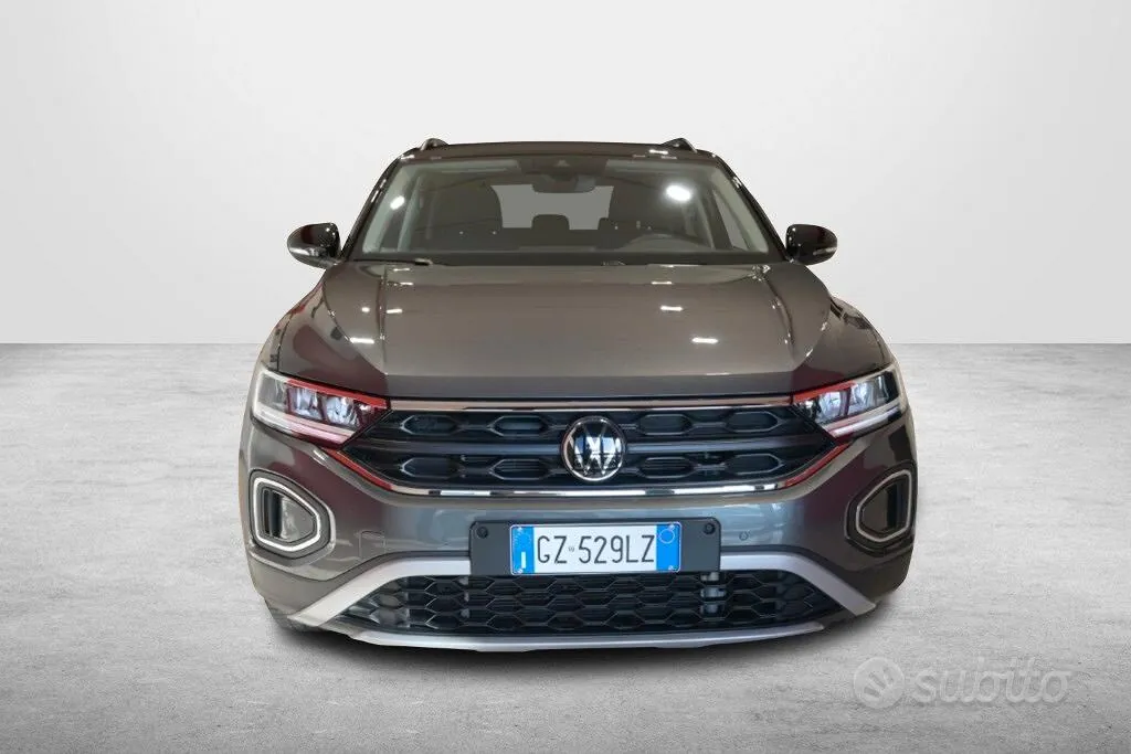 Volkswagen T-Roc 2025 photo 2