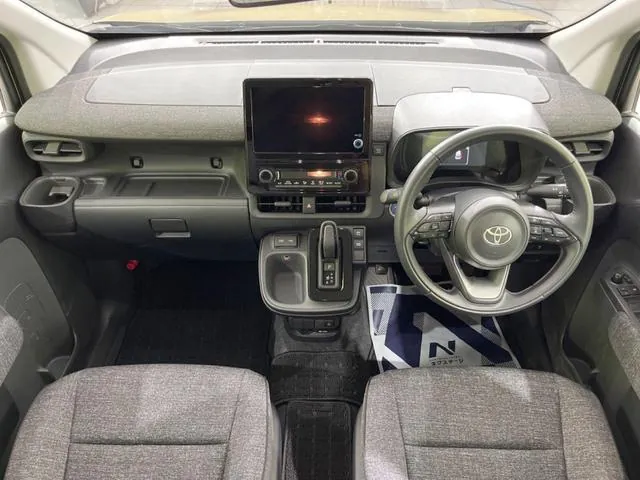 Toyota Sienna 2023 photo 2