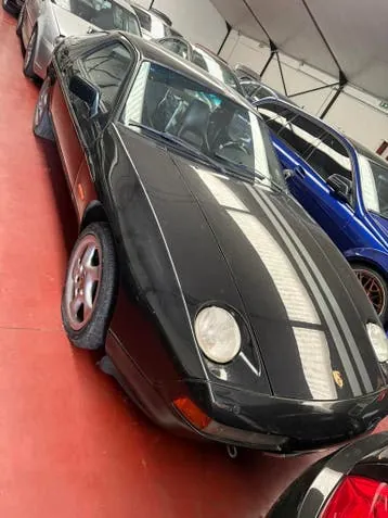Porsche 928