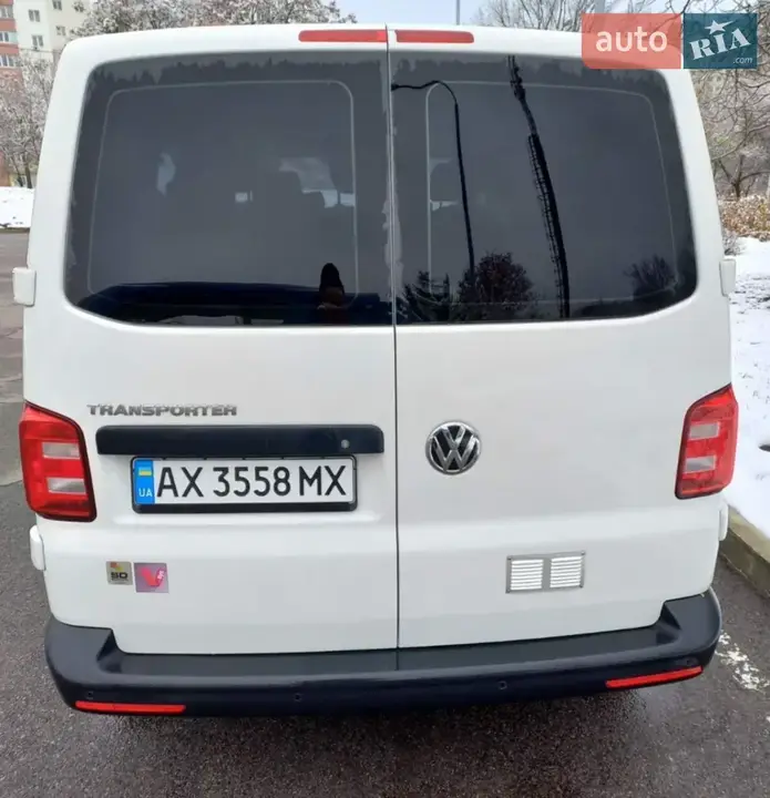 Volkswagen Transporter 2019 photo 3