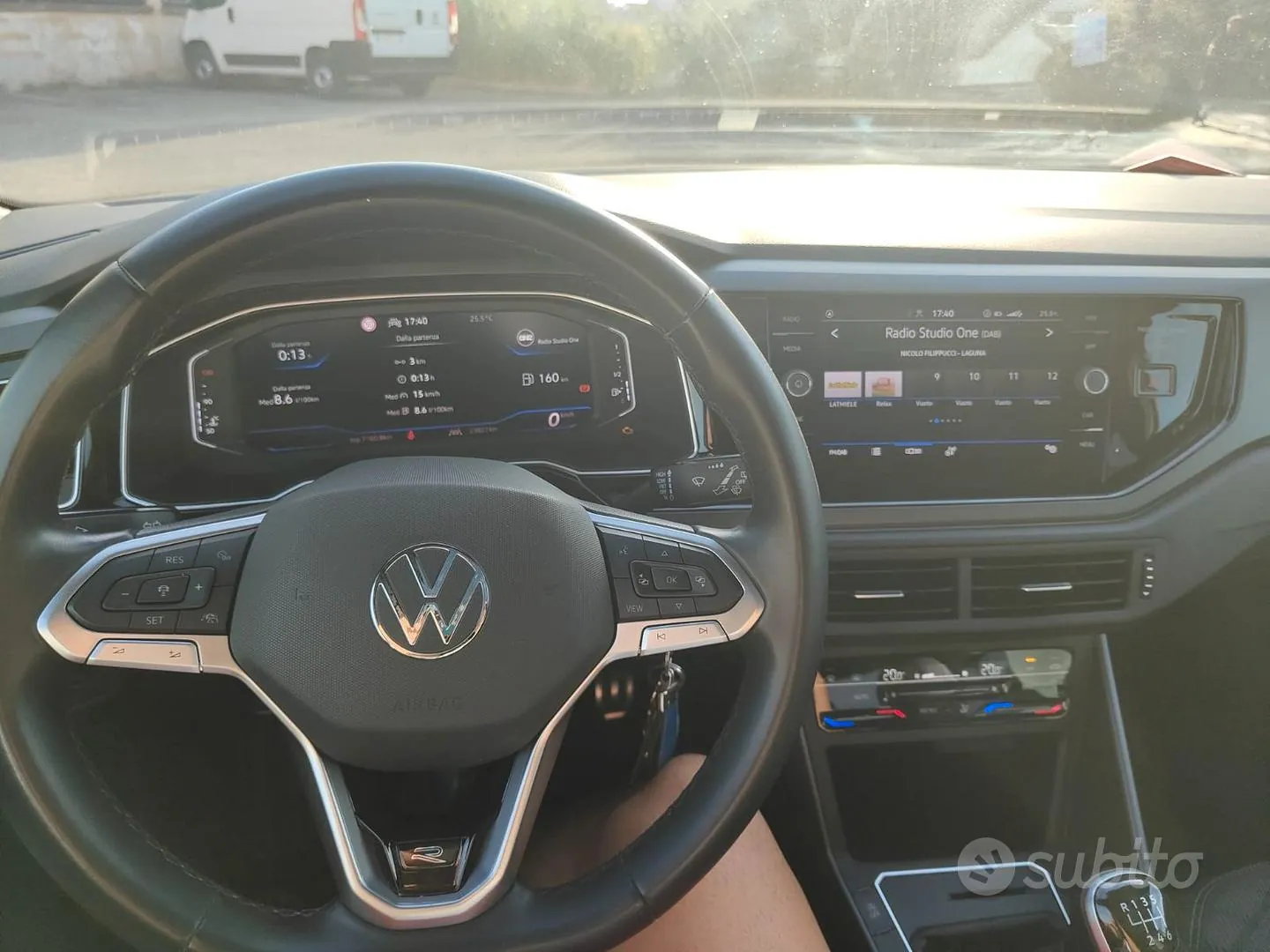 Volkswagen Taigo 2024 photo 2