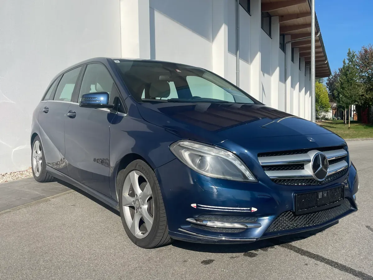 Mercedes-Benz B-Class 2013 photo 3
