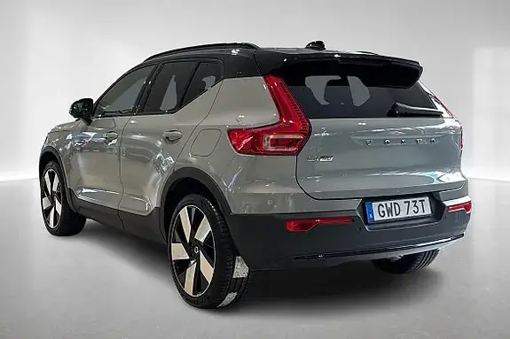Volvo Ex40 2025 photo 2