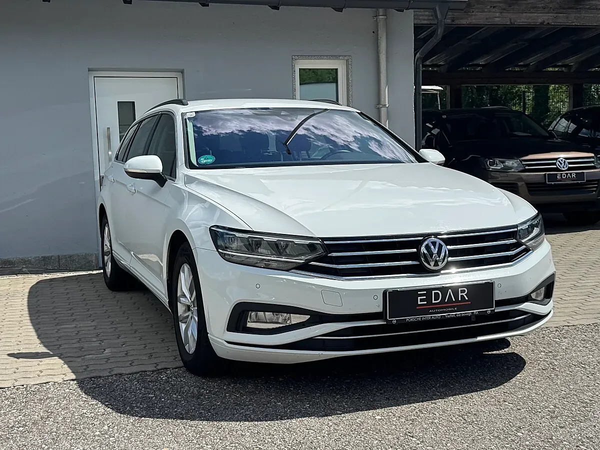 Volkswagen Passat 2020 photo 2