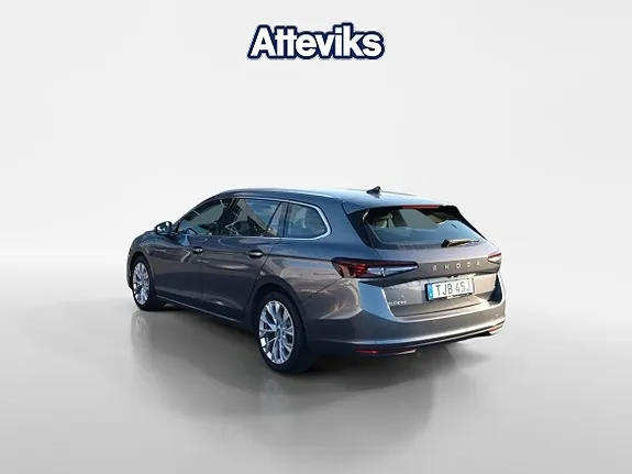 Skoda Superb 2025 photo 5