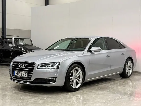 Audi A8 2014 photo 4