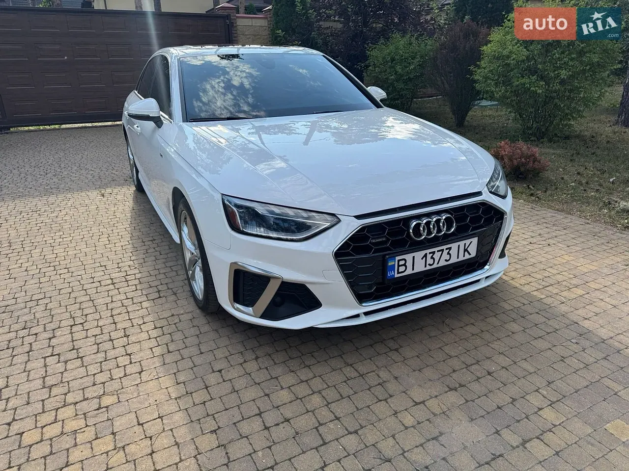 Audi A4 2020 photo 2