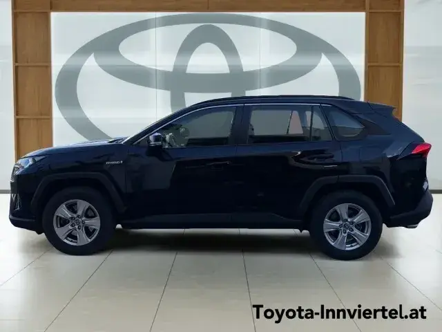 Toyota Rav4 2021 photo 2