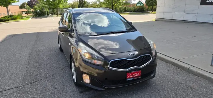 Kia Rondo 2016 photo 5