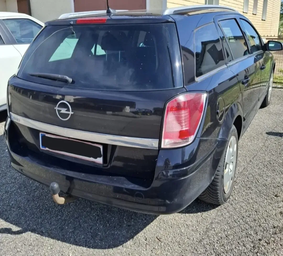 Opel Astra 2006 photo 2