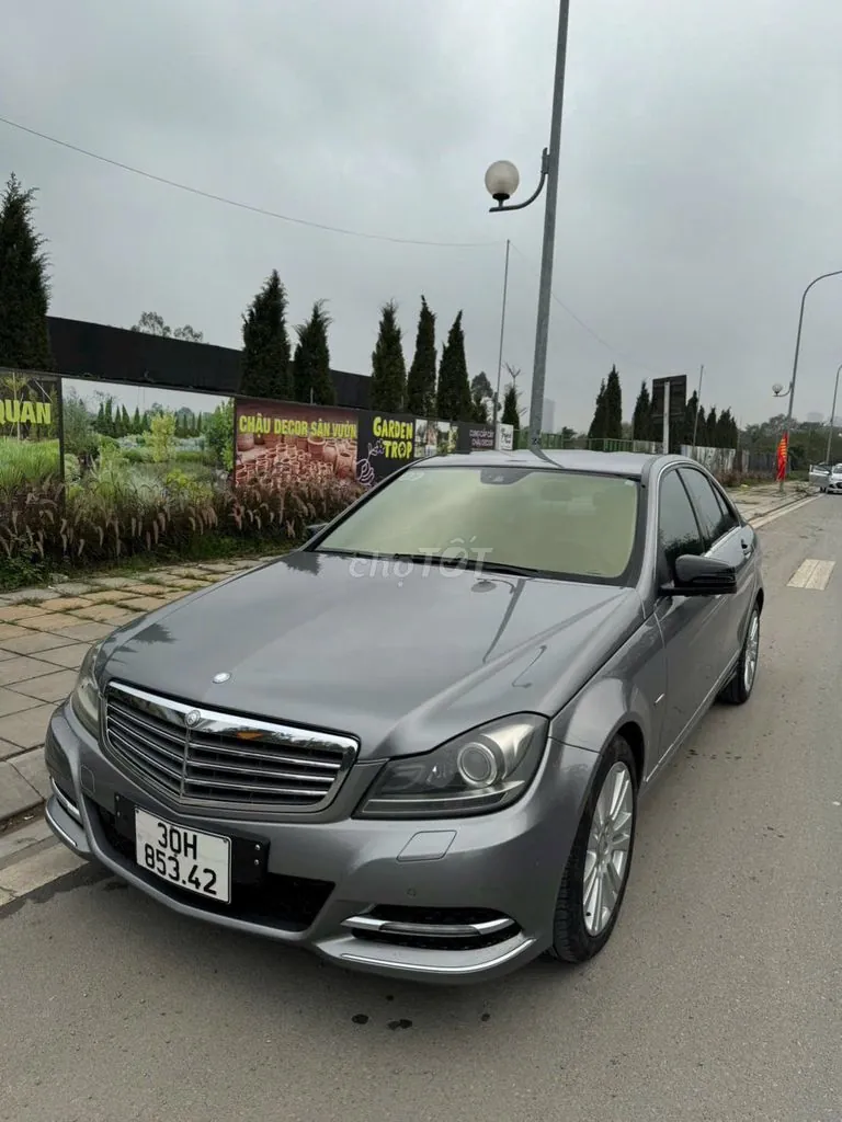 Mercedes-Benz C-Class 2011 photo 4