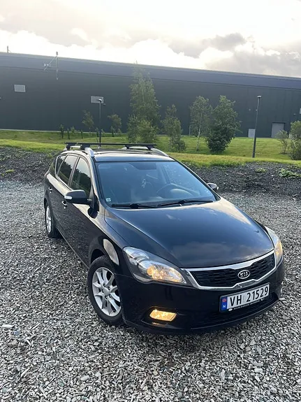 Kia Ceed 2010 photo 5