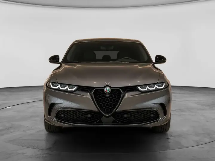Alfa Romeo Tonale 2024 photo 2