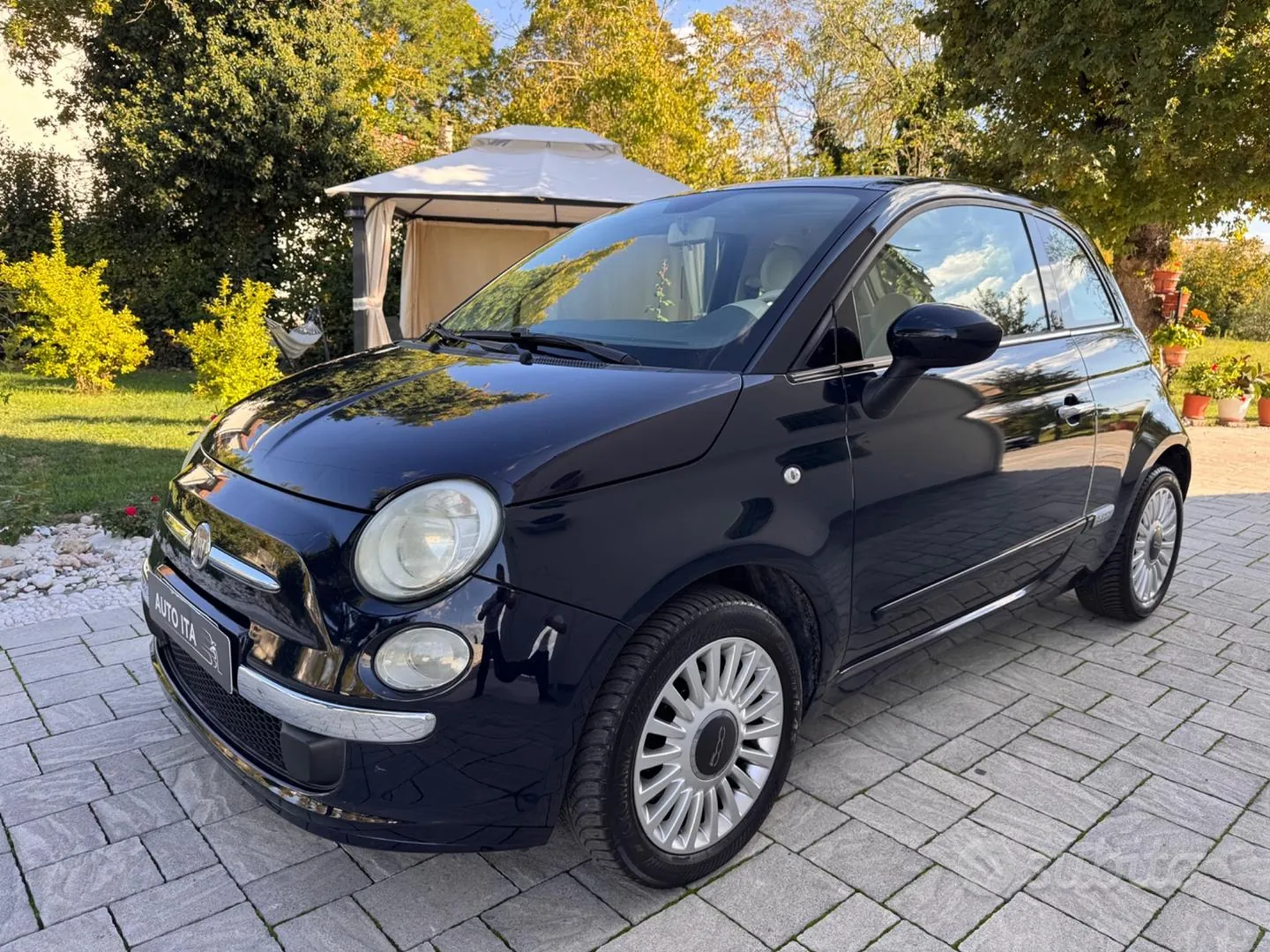Fiat 500 2011 photo 2