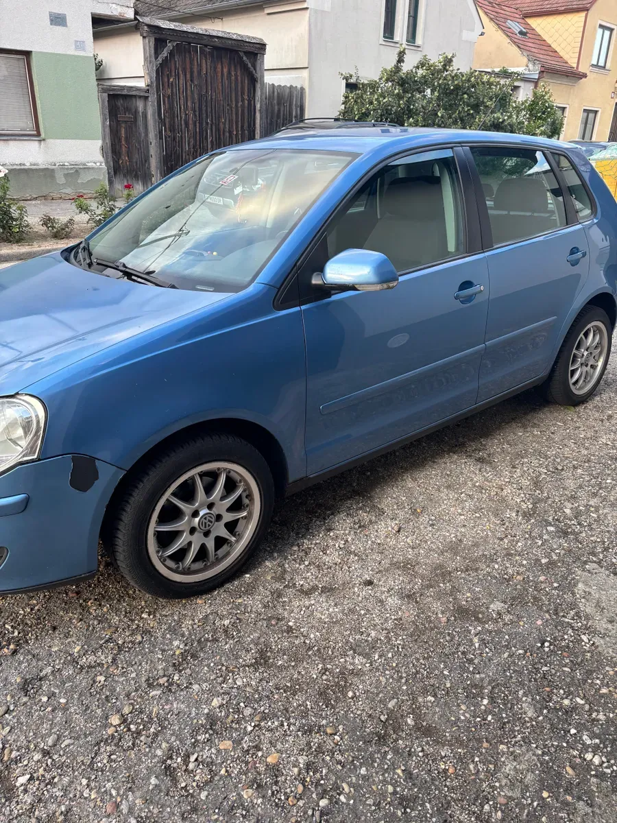 Volkswagen Polo 2008 photo 2