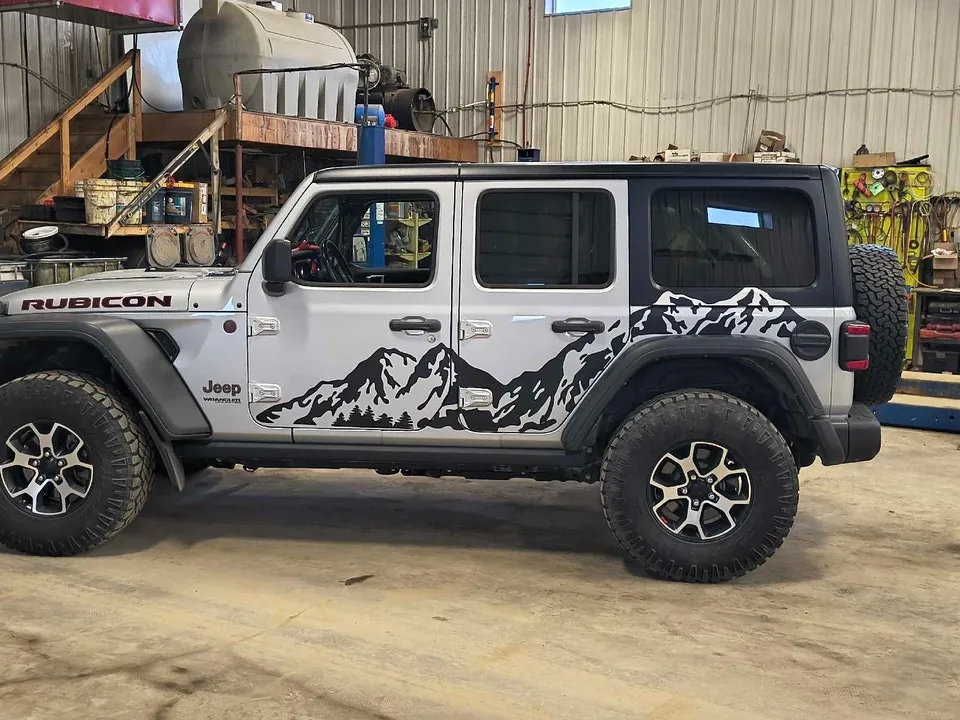 Jeep Wrangler 2022 photo 2