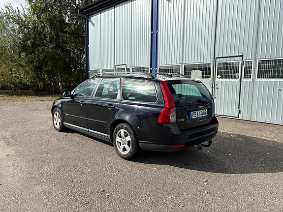 Volvo V50 2008 photo 2