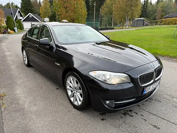 BMW 525D 2011 photo 2