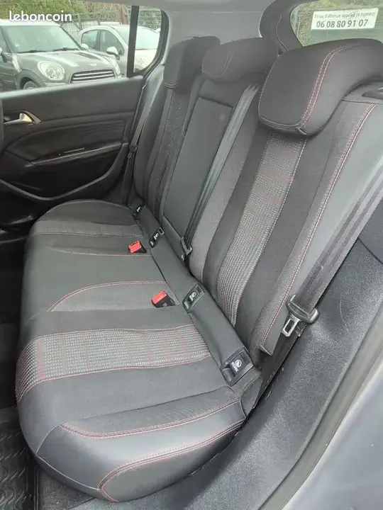 Peugeot 308 2019 photo 5