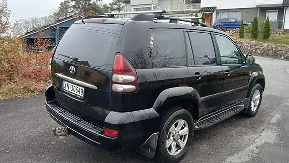 Toyota Land Cruiser 2005 photo 2