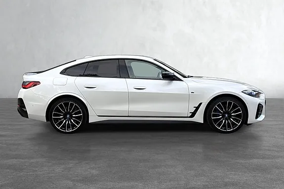 BMW I4 2023 photo 4
